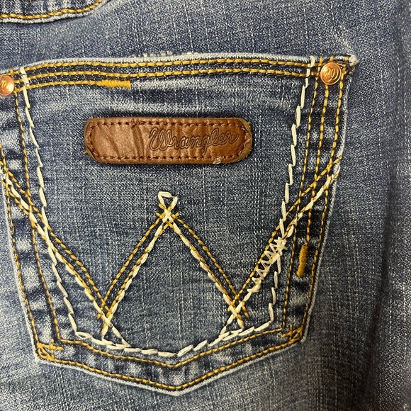 Wrangler Bootcut - Picture 3 of 4